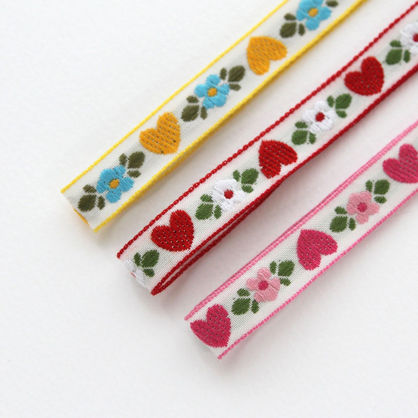 Heart Flower Embroidered Ribbon 0.47inch (1.2cm) x 2/5/10Yards