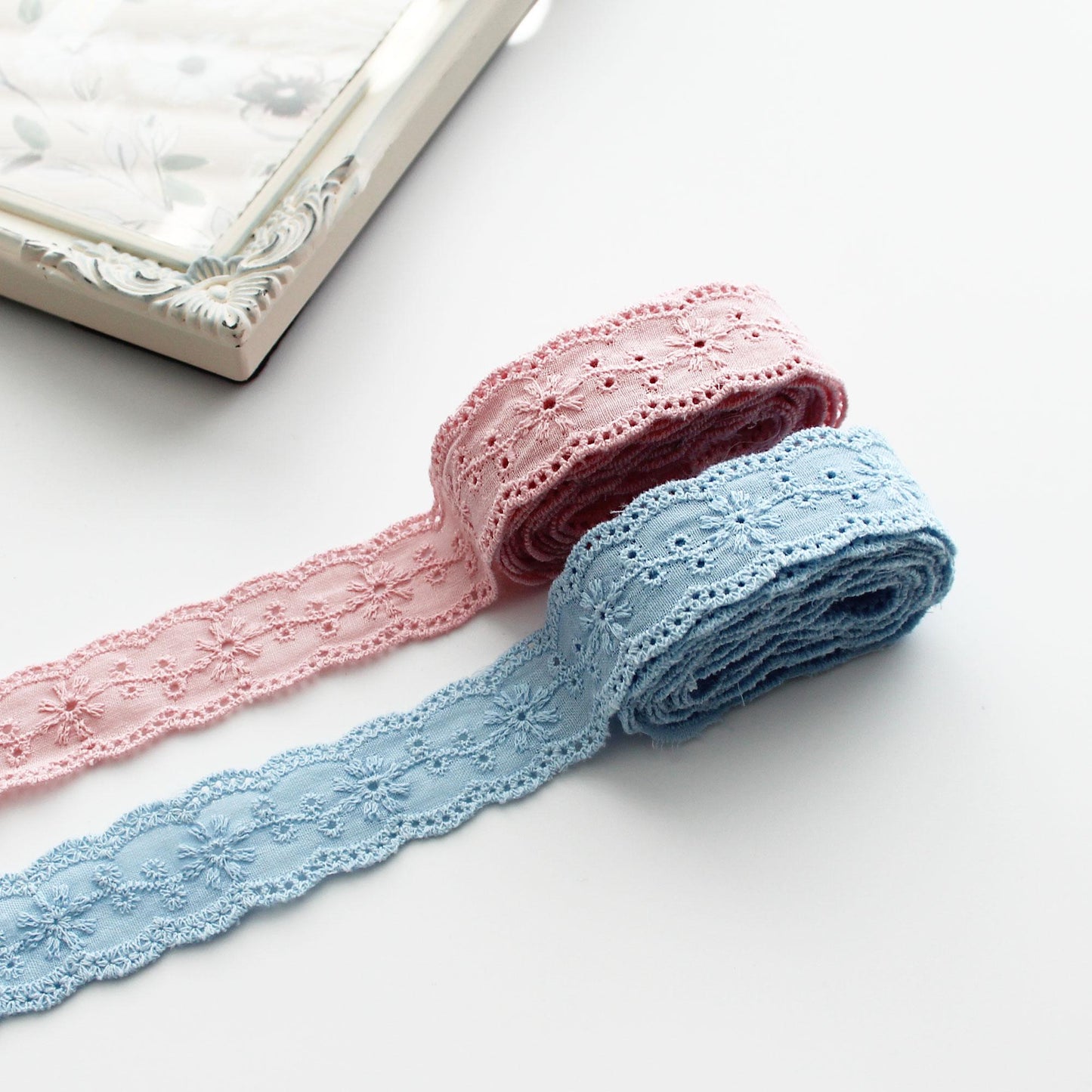 Floral Eyelet Cotton Lace Trim 0.94 inch (2.4 cm) Wide x 5Yards