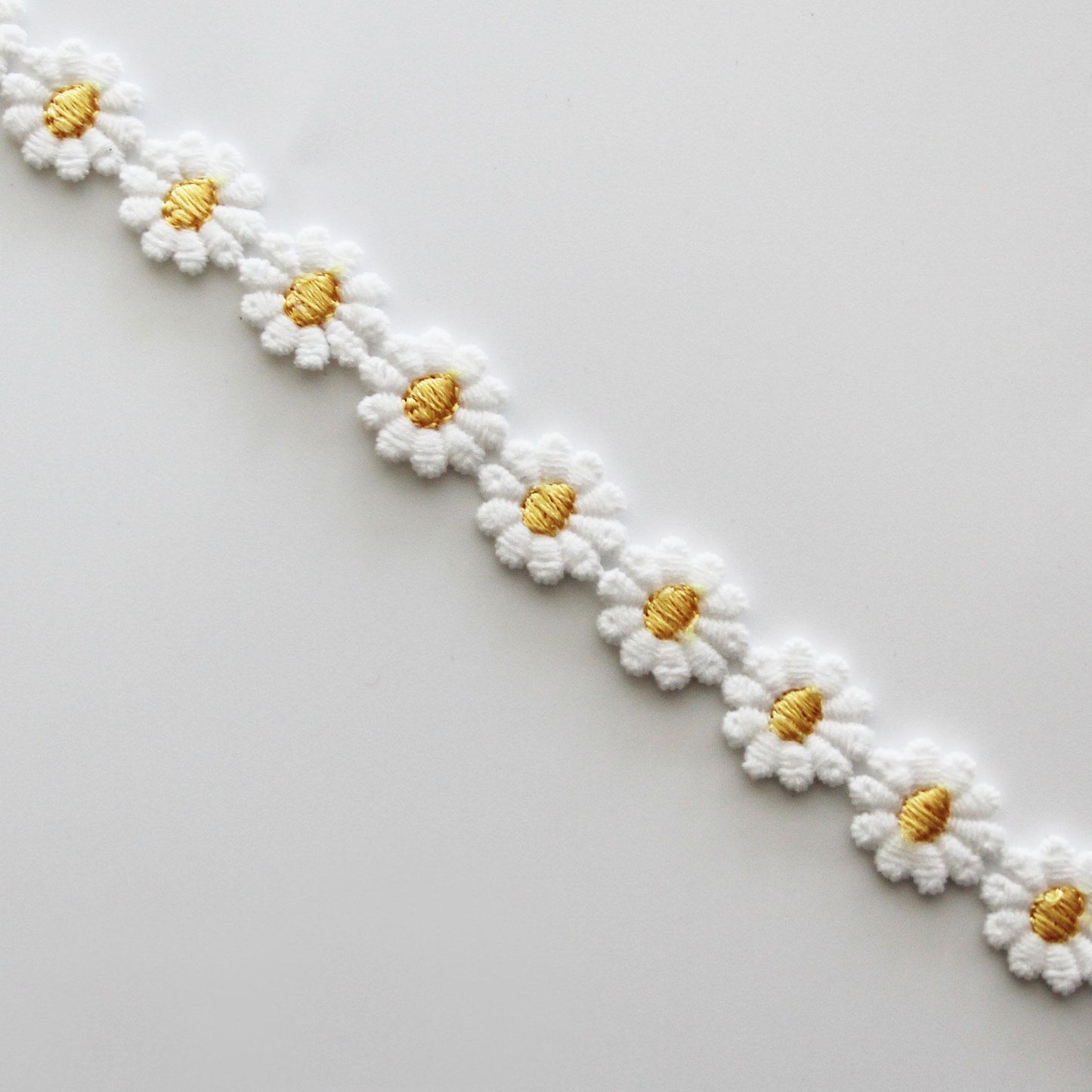 Daisy Embroidered Lace Trim 5Yards