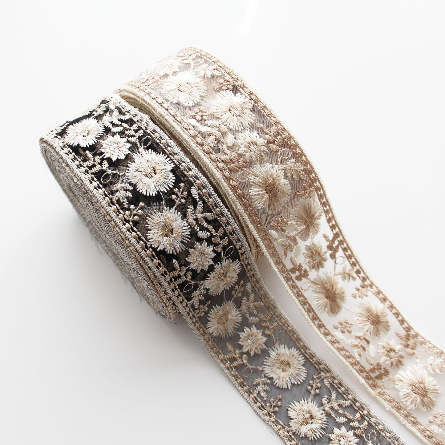 Embroidered Daisy Lace Trim - Vintage Floral Ribbon, 5Yards