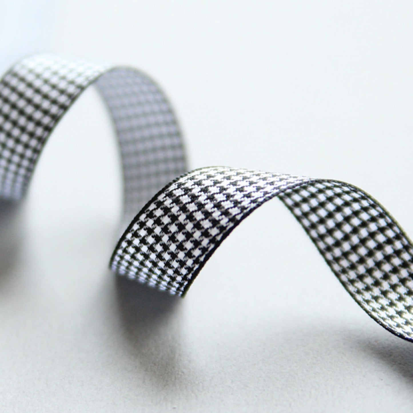 Houndstooth Elegance Ribbon 0.62inch(1.6cm)x 2/5/10Yards