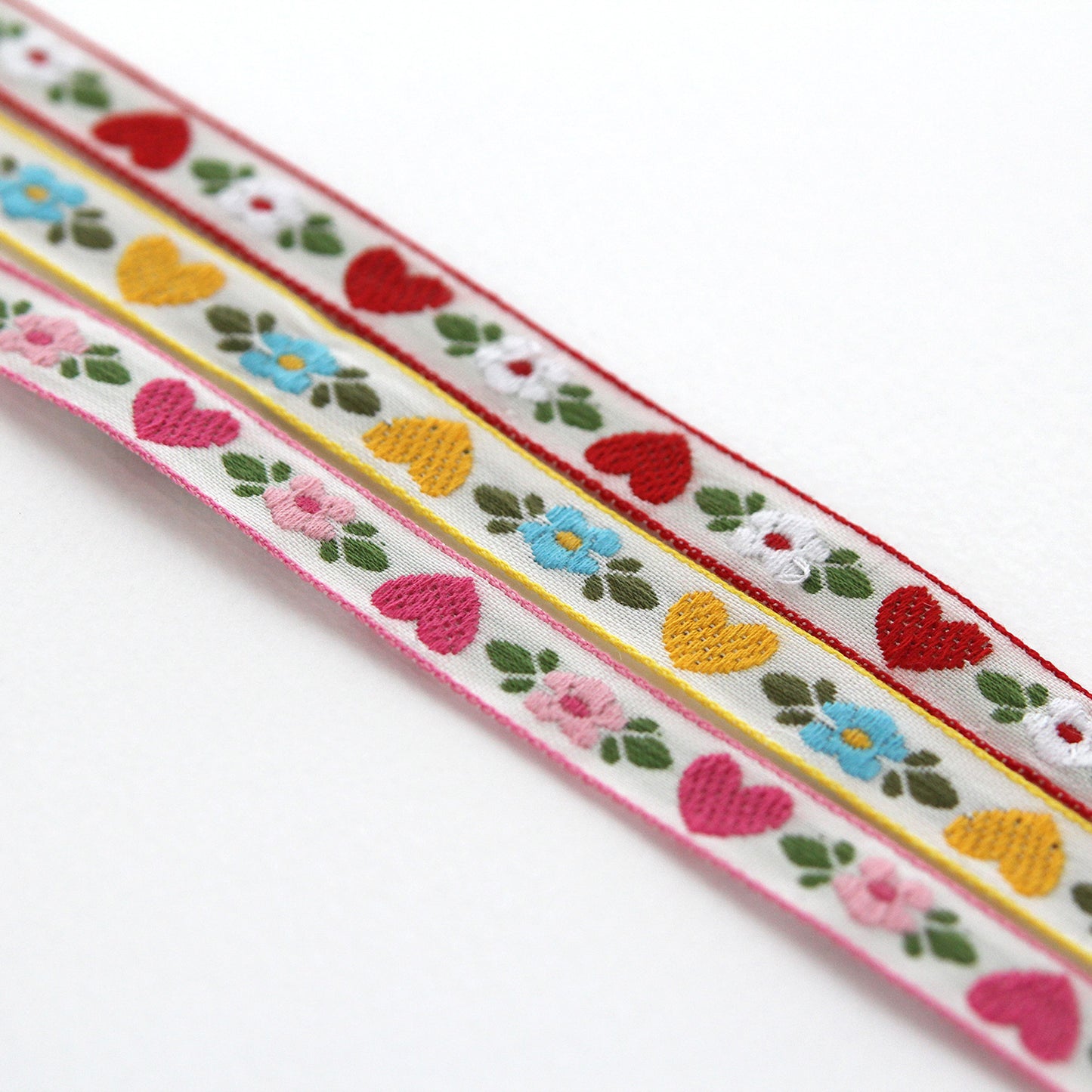 Heart Flower Embroidered Ribbon 0.47inch (1.2cm) x 2/5/10Yards