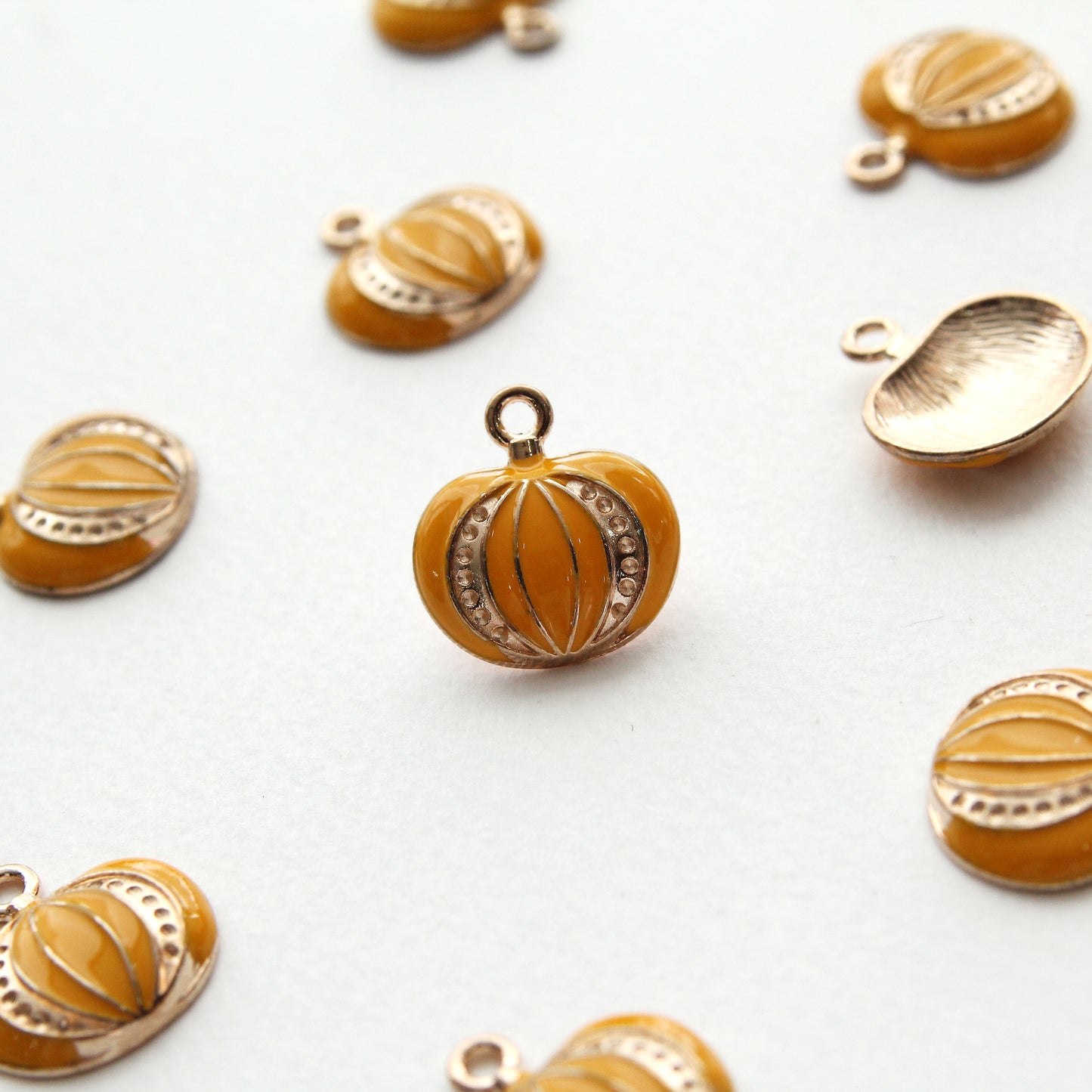 Yellow Pumpkin Charms 4/10/30pcs