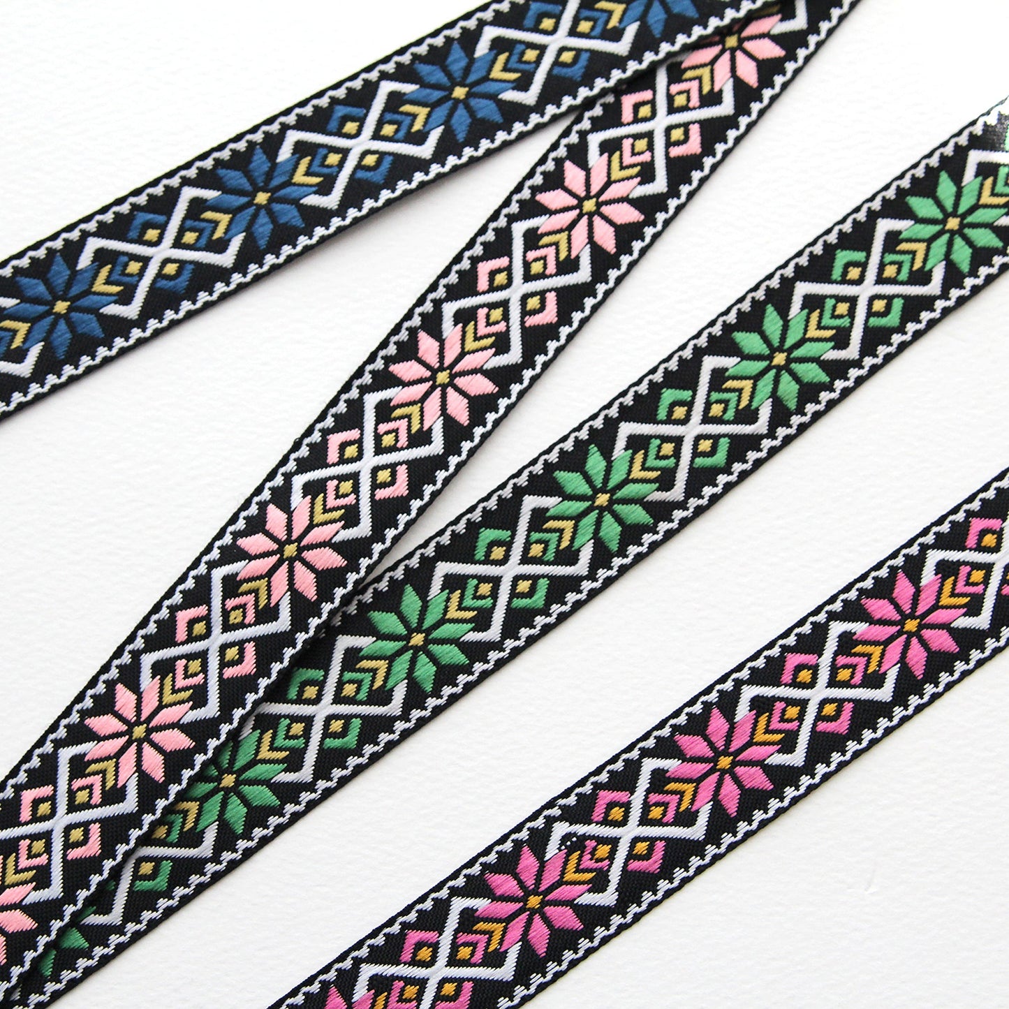Ethnic Patterned Embroidered Jacquard Ribbon 0.98inch (2.5cm) x 2/5/10Yards