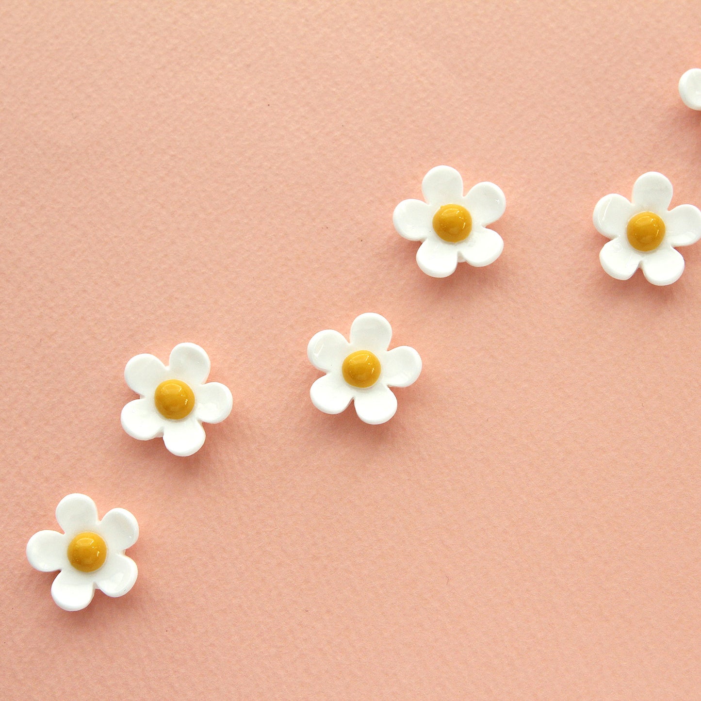 4/10pcs Pastel Acrylic Flower Deco Embellishments [P412]