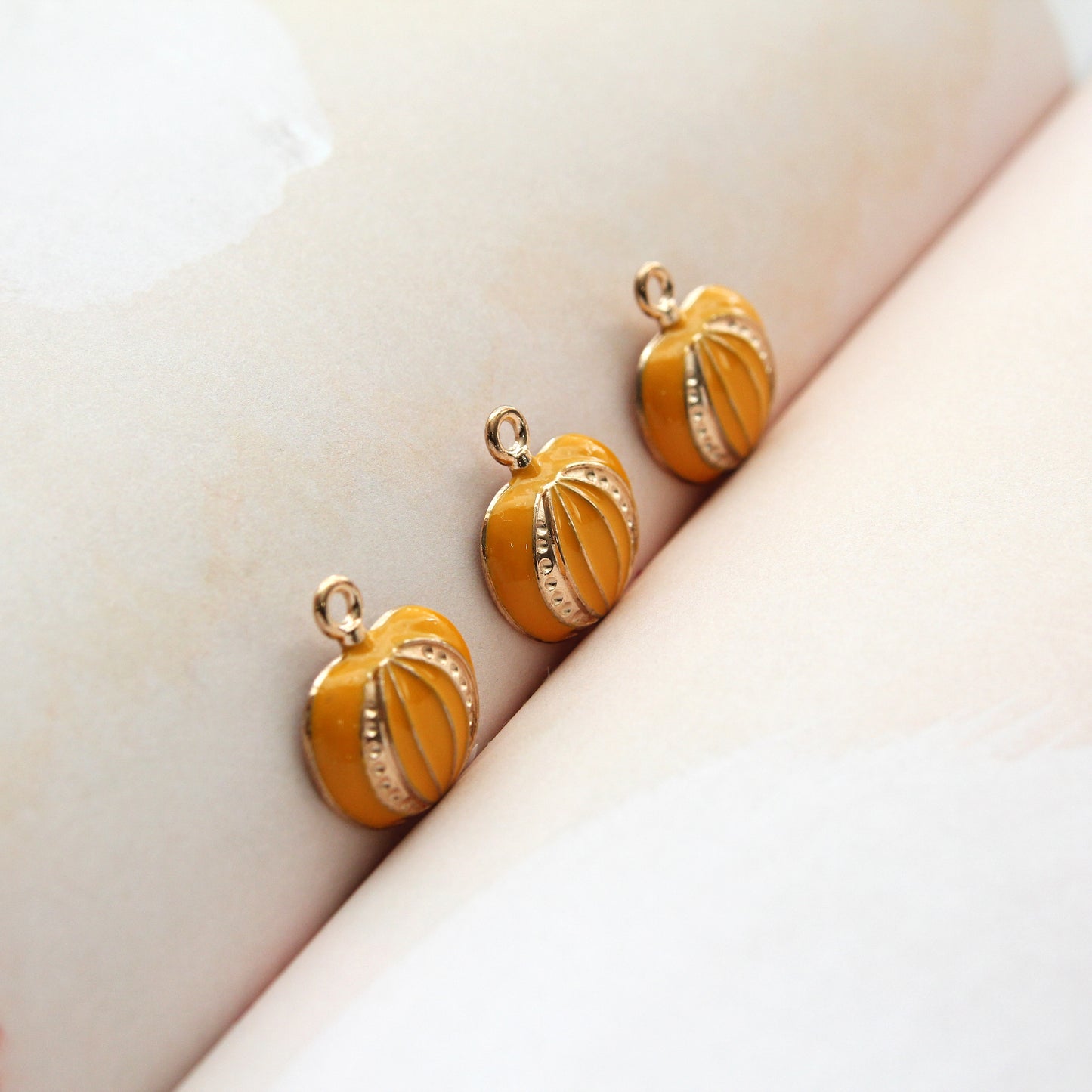 Yellow Pumpkin Charms 4/10/30pcs