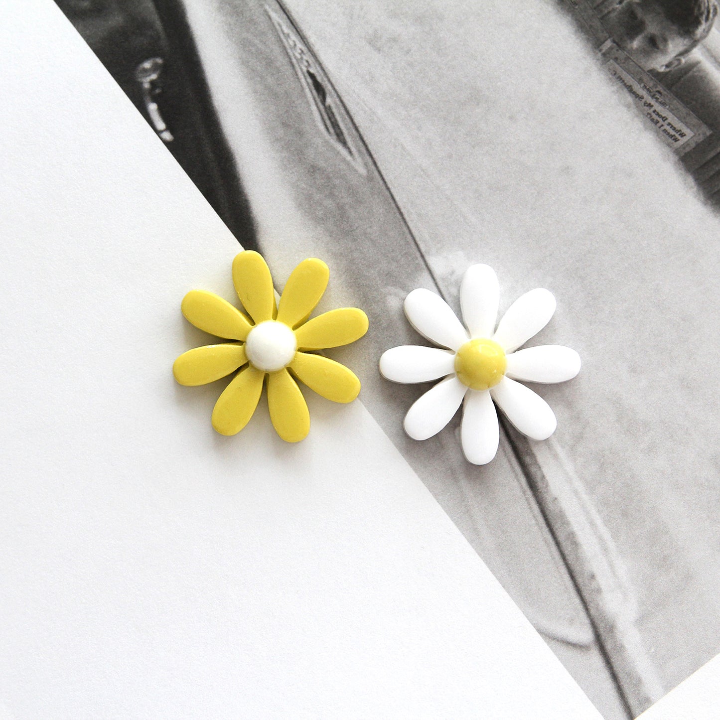 Daisy Flower Cabochons,Hair Accessories, Embellishment 4/10/50pcs