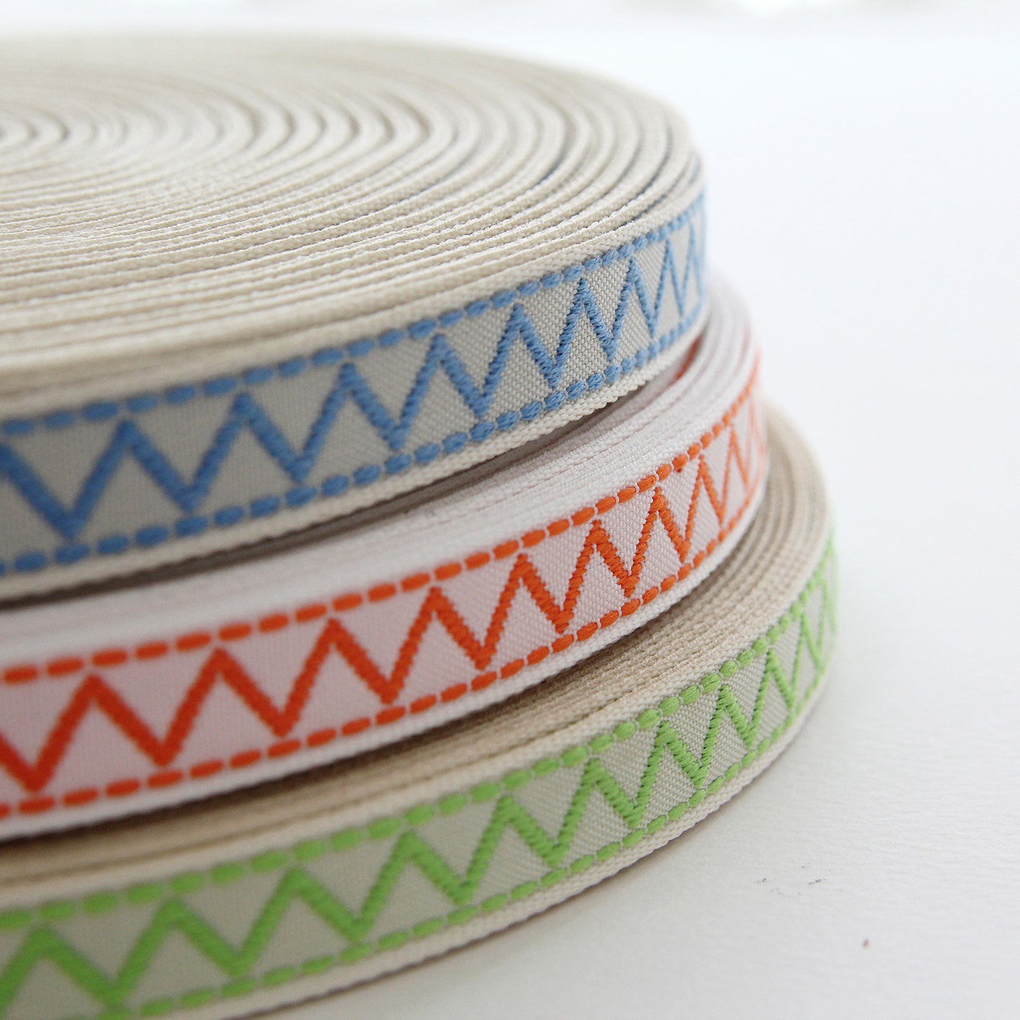 Zigzag Pattern Embroidered Ethnic Ribbon 0.59inch (1.5cm) x 2/5/10Yards