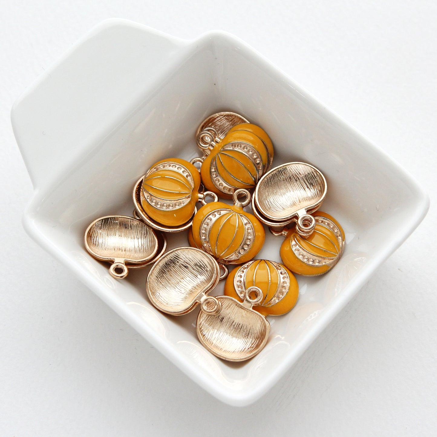 Yellow Pumpkin Charms 4/10/30pcs