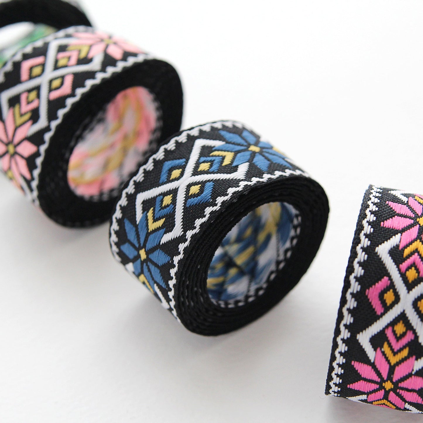Ethnic Patterned Embroidered Jacquard Ribbon 0.98inch (2.5cm) x 2/5/10Yards