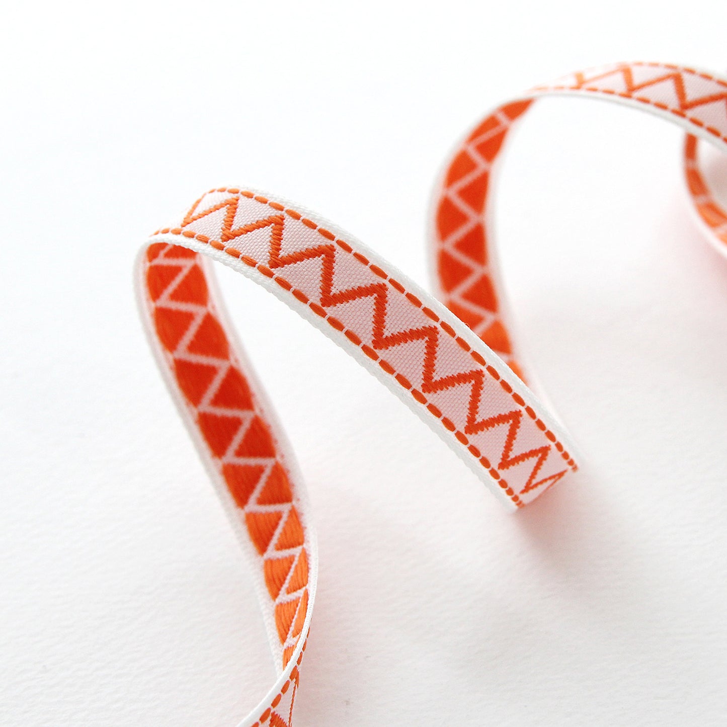 Zigzag Pattern Embroidered Ethnic Ribbon 0.59inch (1.5cm) x 2/5/10Yards