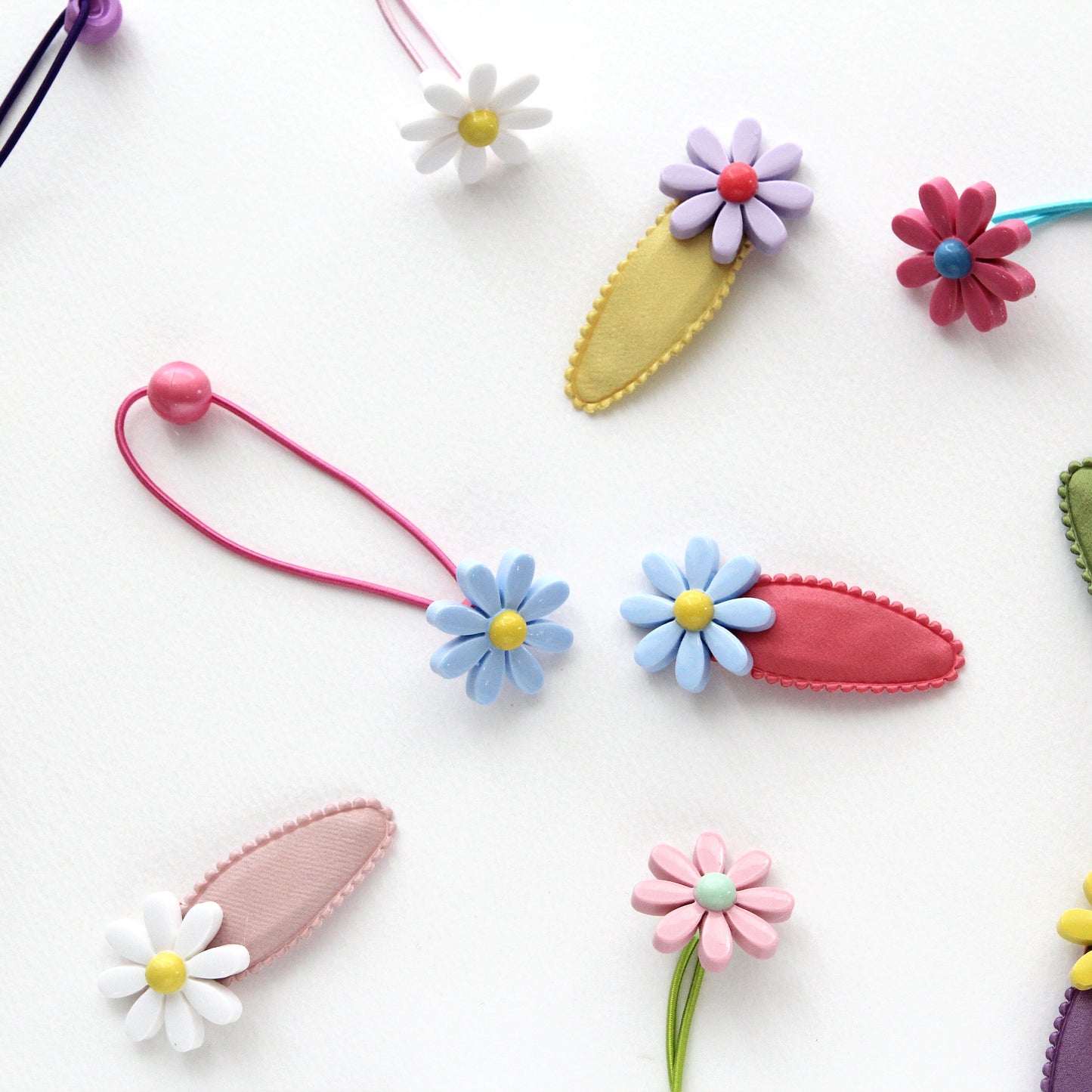 Daisy Flower Cabochons,Hair Accessories, Embellishment 4/10/50pcs
