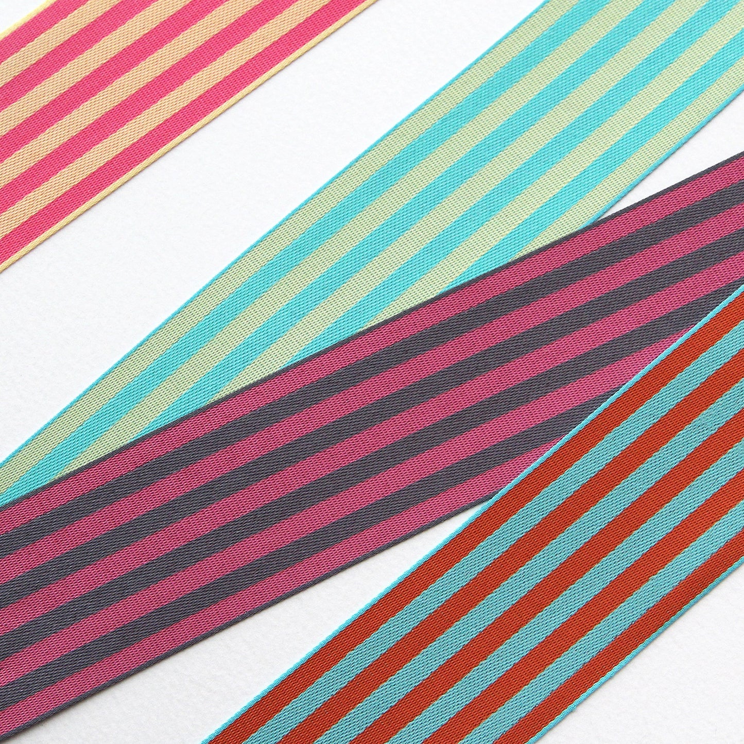 Striped Elegance Ribbon 0.98/1.57inch (2.5cm/4cm) x 2Yards
