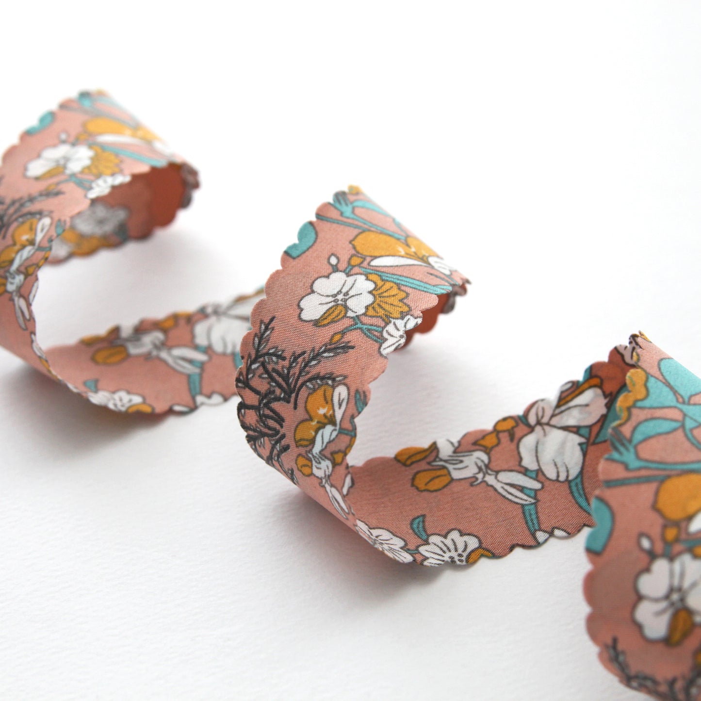 Wavy Flower Ribbon 1.45 Inch(3.7cm) x 2/5/10Yards