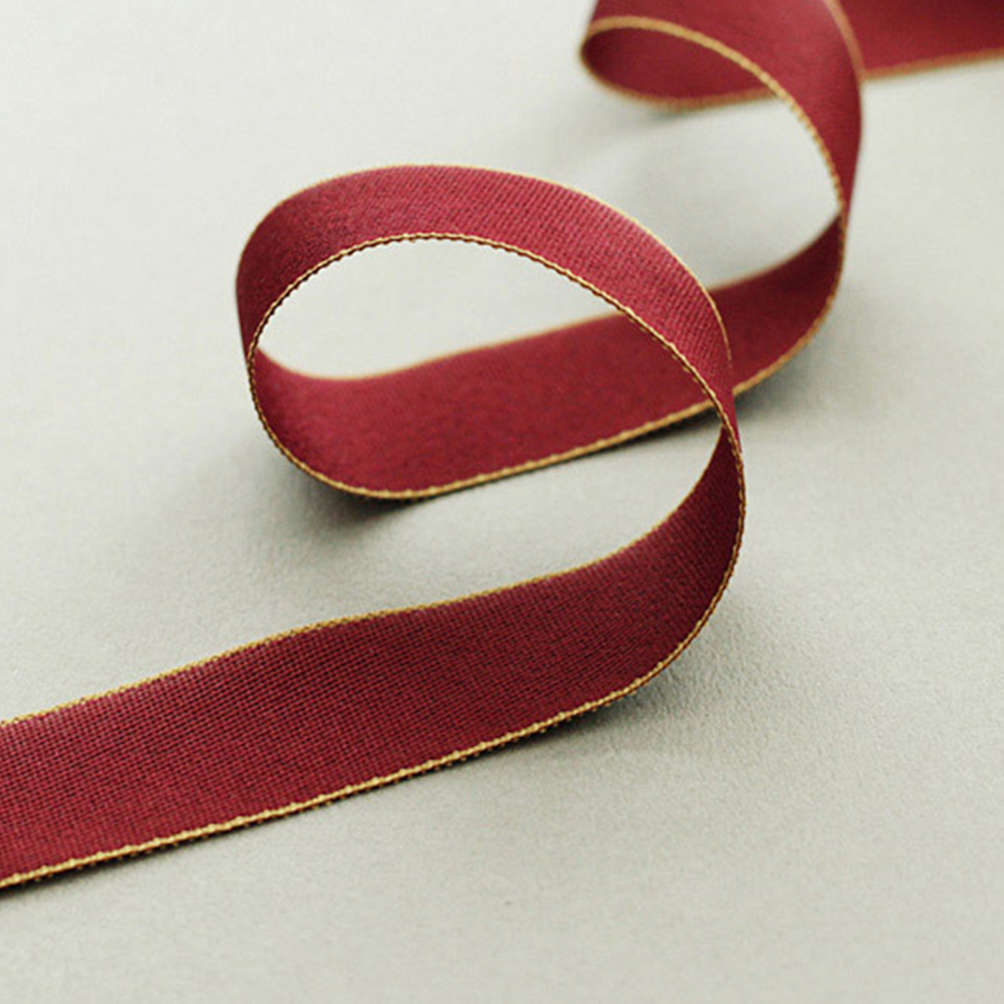 Pointed Edge Contrast Line Ribbon 1.02inch(2.6cm) x 2/5/10Yards