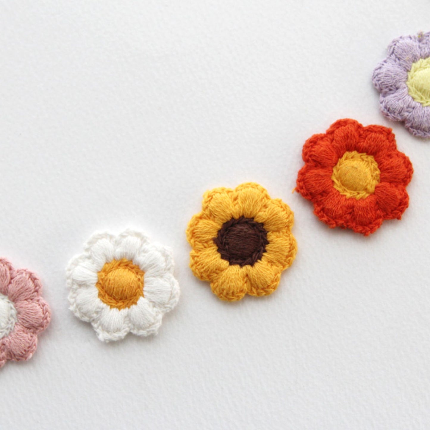5pcs Blossom Embroidered Embellishments[P307]