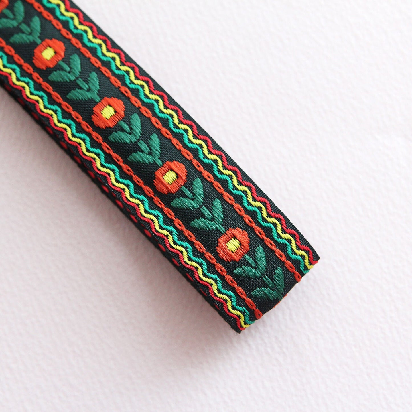Tulip Flower Embroidery Jacquard Ribbon 1.02inch (2.6cm) x 2/5/10Yards