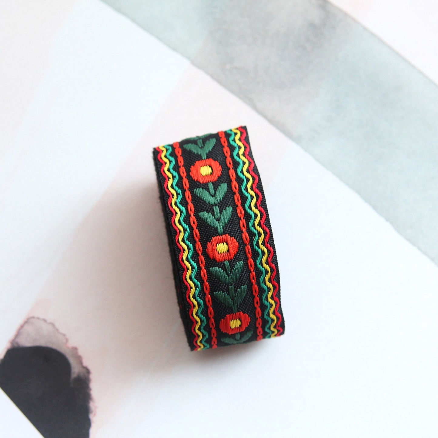 Tulip Flower Embroidery Jacquard Ribbon 1.02inch (2.6cm) x 2/5/10Yards