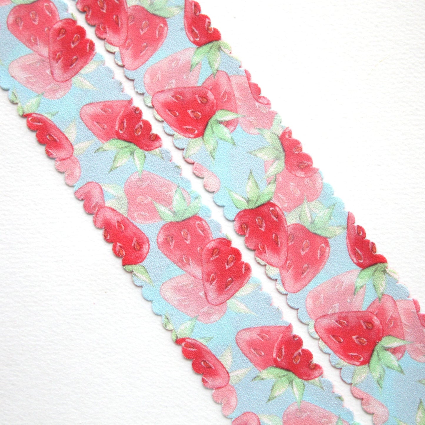 Wavy Strawberry Ribbon 1.5 Inch(3.8cm) x 2/5Yards