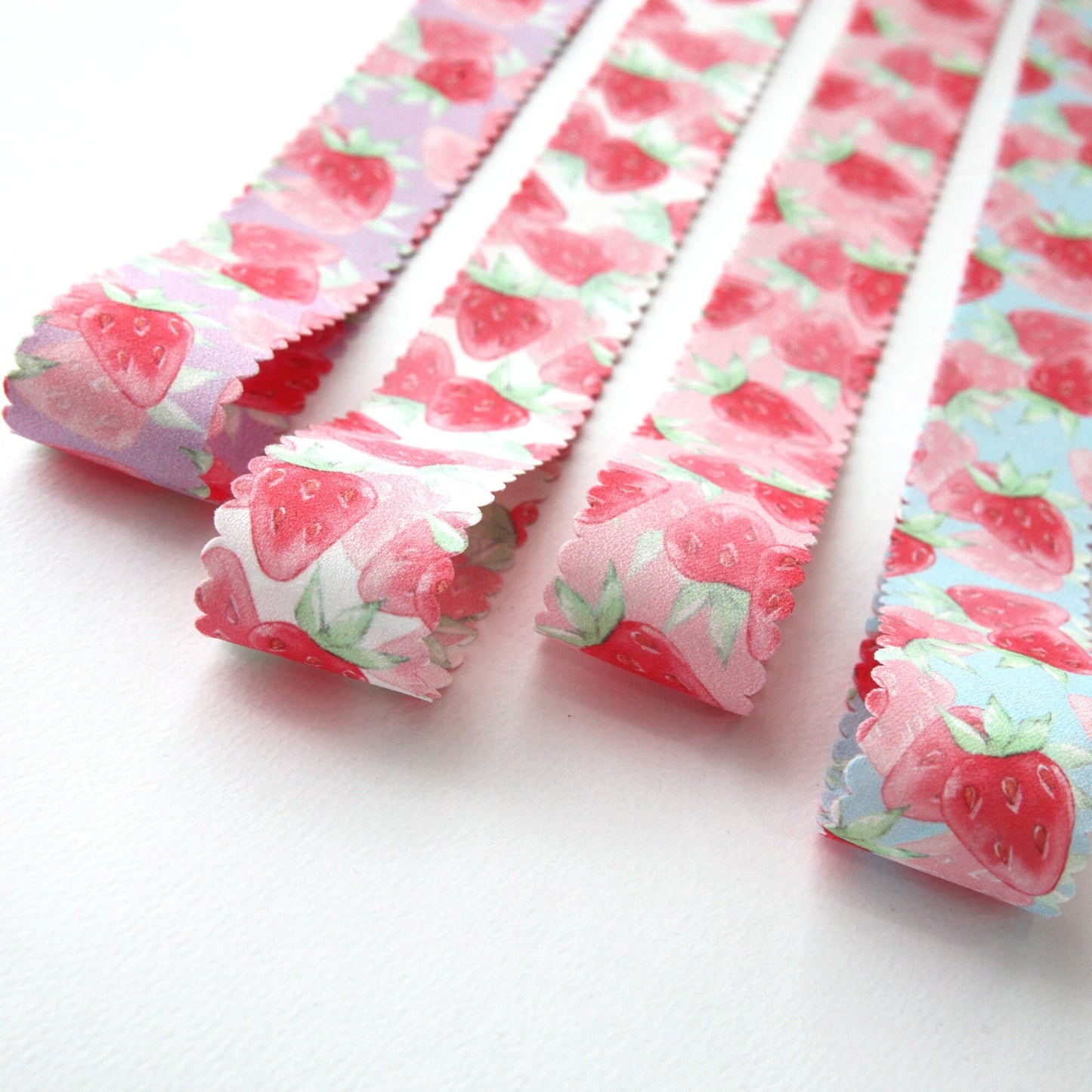 Wavy Strawberry Ribbon 1.5 Inch(3.8cm) x 2/5Yards