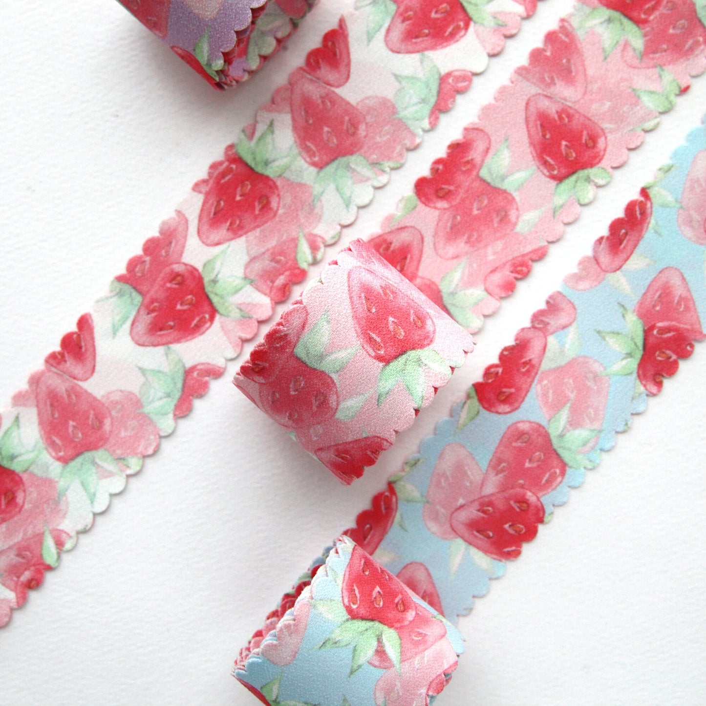 Wavy Strawberry Ribbon 1.5 Inch(3.8cm) x 2/5Yards