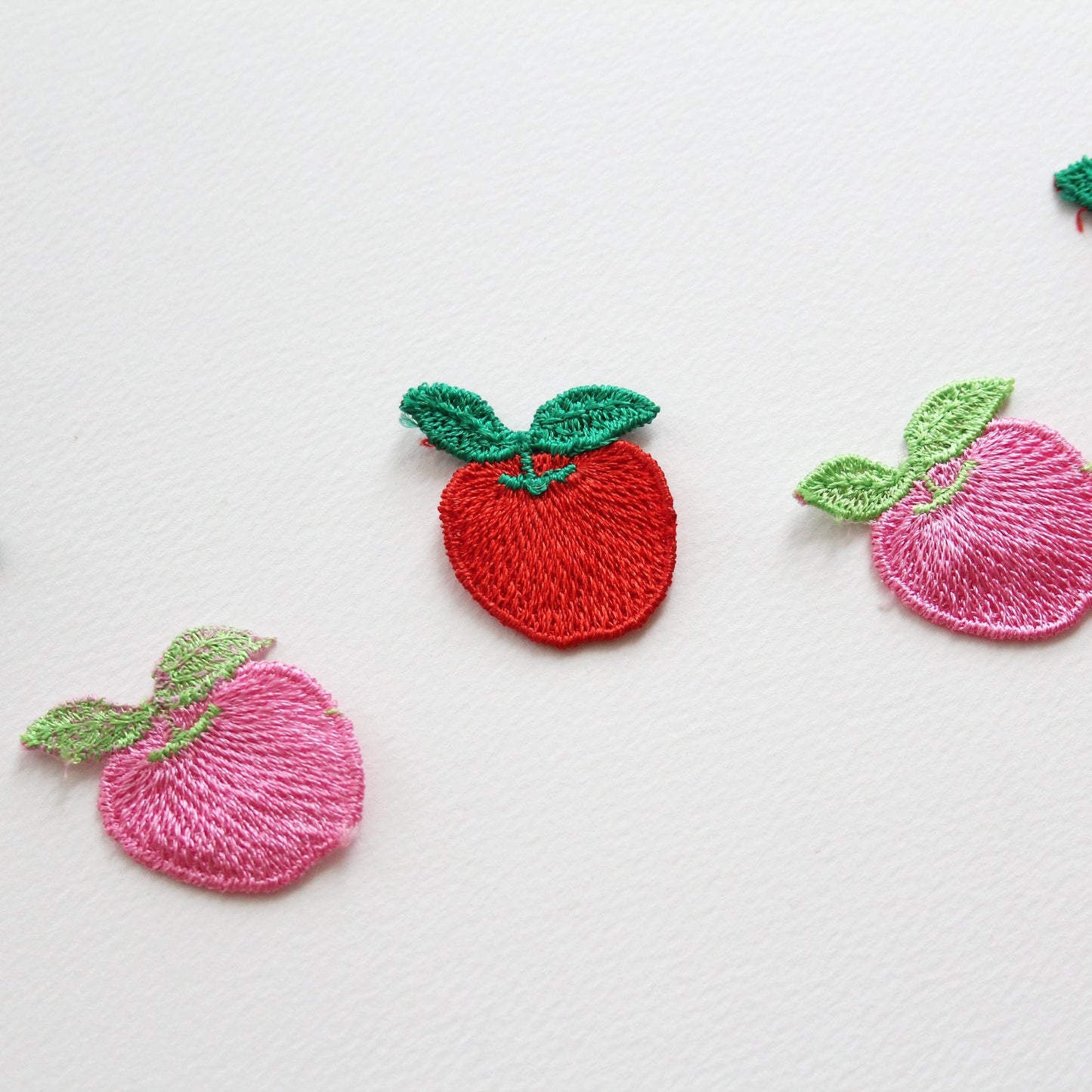 Apple-Shaped Embroidery Patch 10pcs