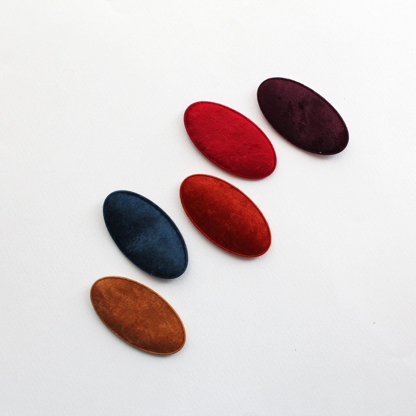 Velvet Oval Snap Clip Covers 4pcs