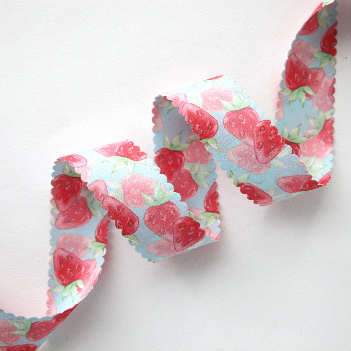 Wavy Strawberry Ribbon 1.5 Inch(3.8cm) x 2/5Yards