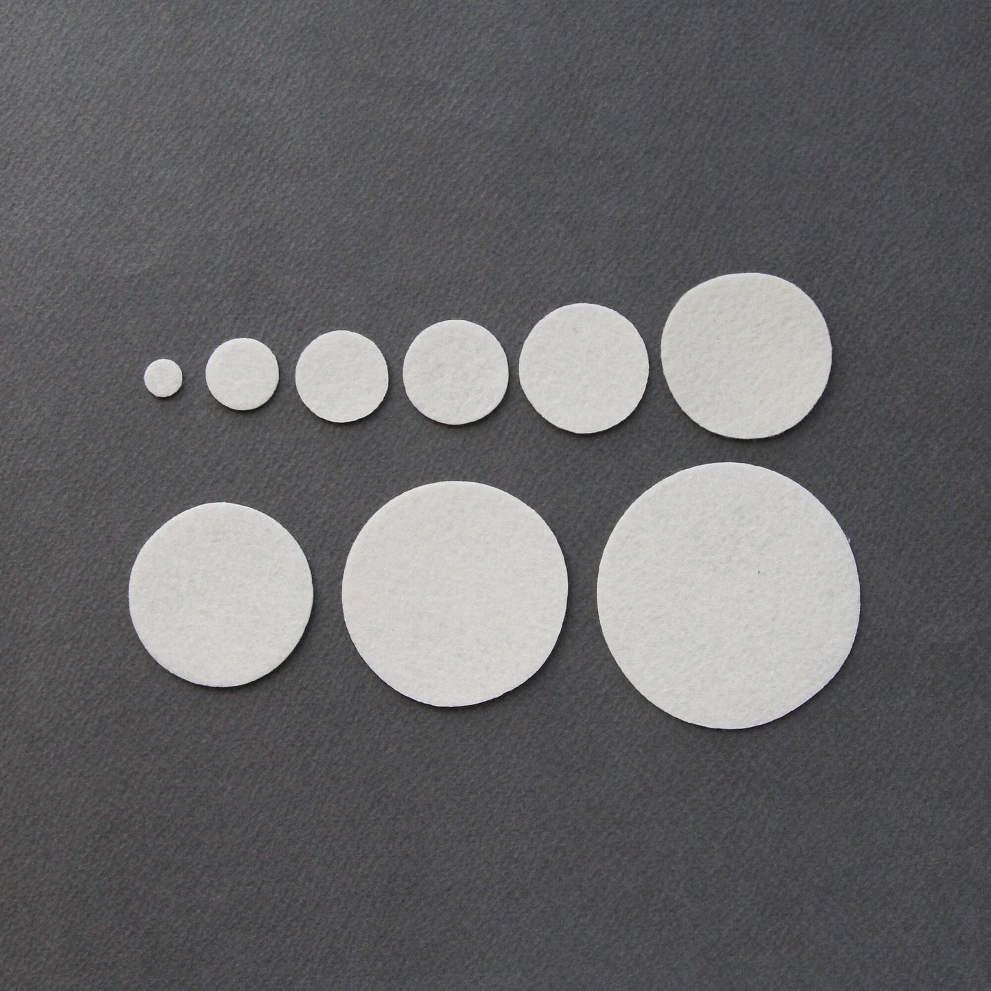Ivory Circular Finished Inner Felt 10/20pcs
