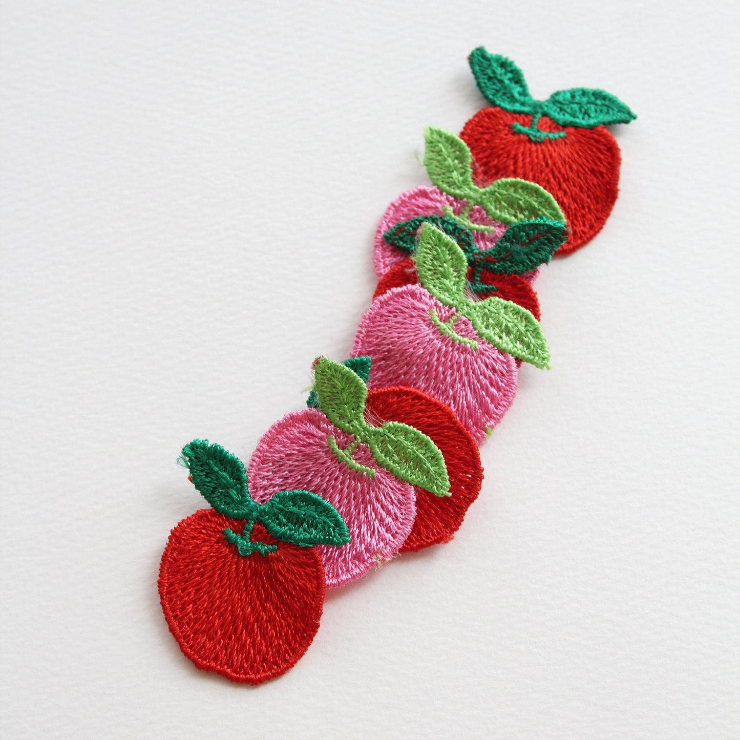 Apple-Shaped Embroidery Patch 10pcs