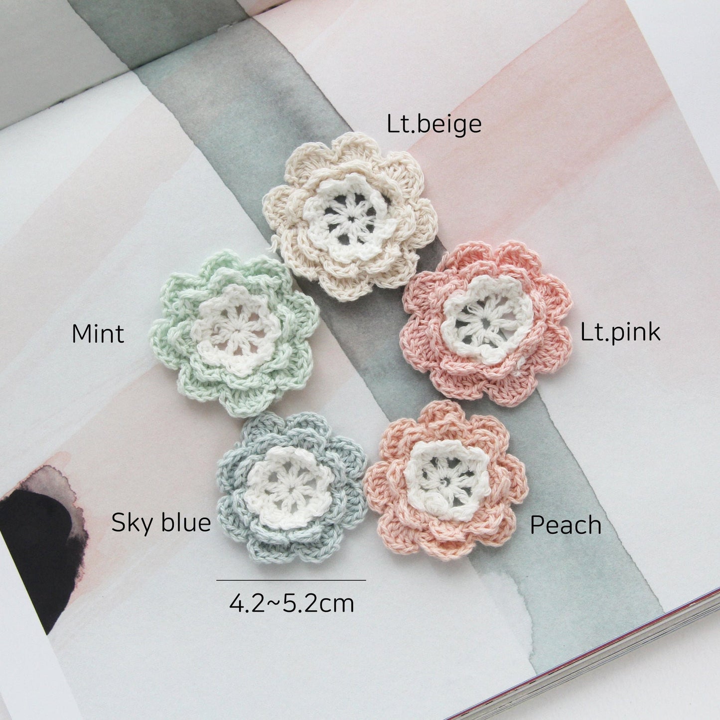 Knitted Flower Embellishiments 4pcs