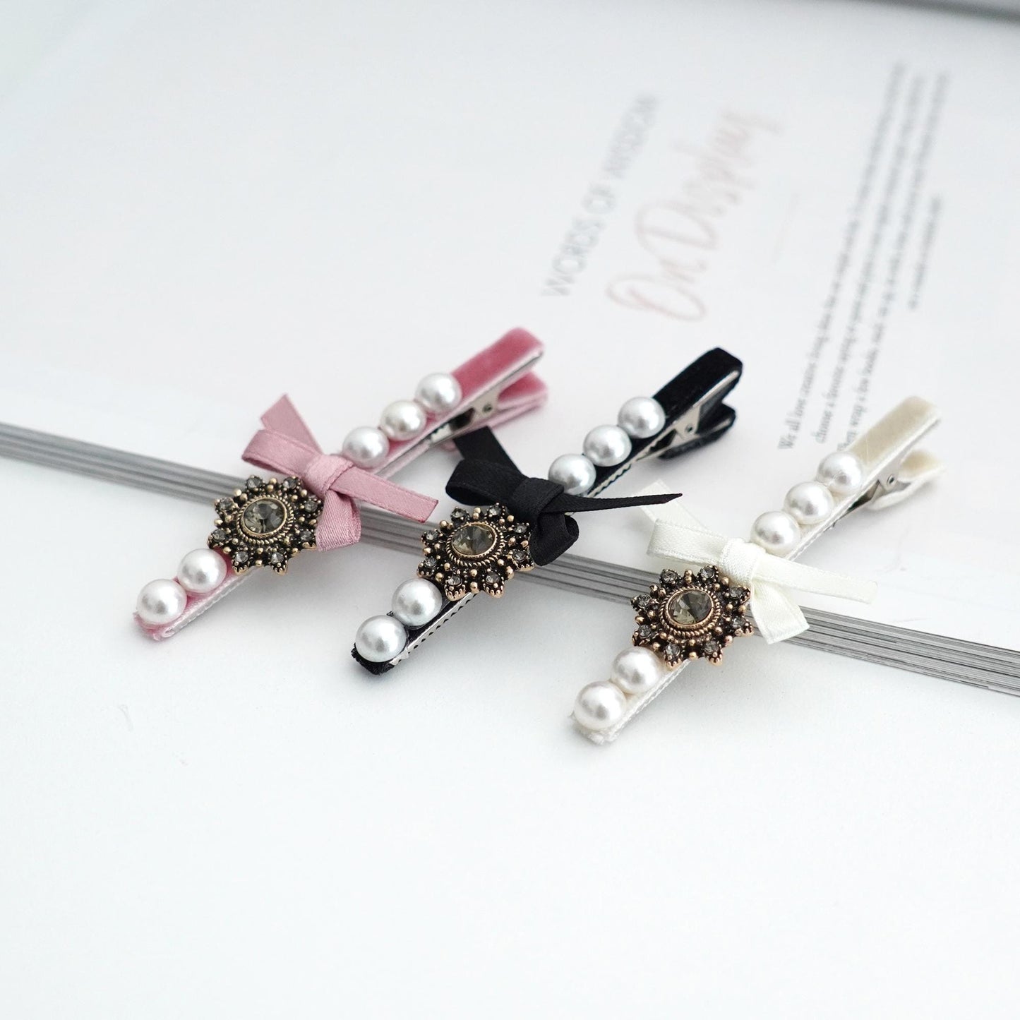 Vintage Pearl Velvet Hair Clip