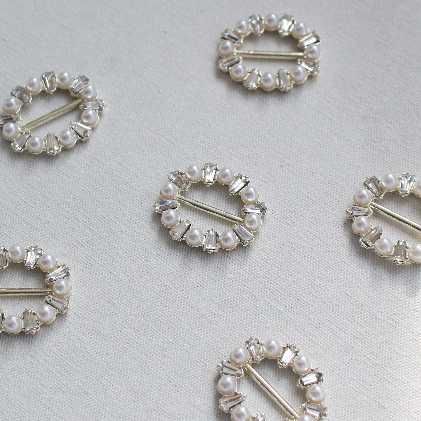 Elegant Pearl & Cubic Round Buckle 5/10/30pcs