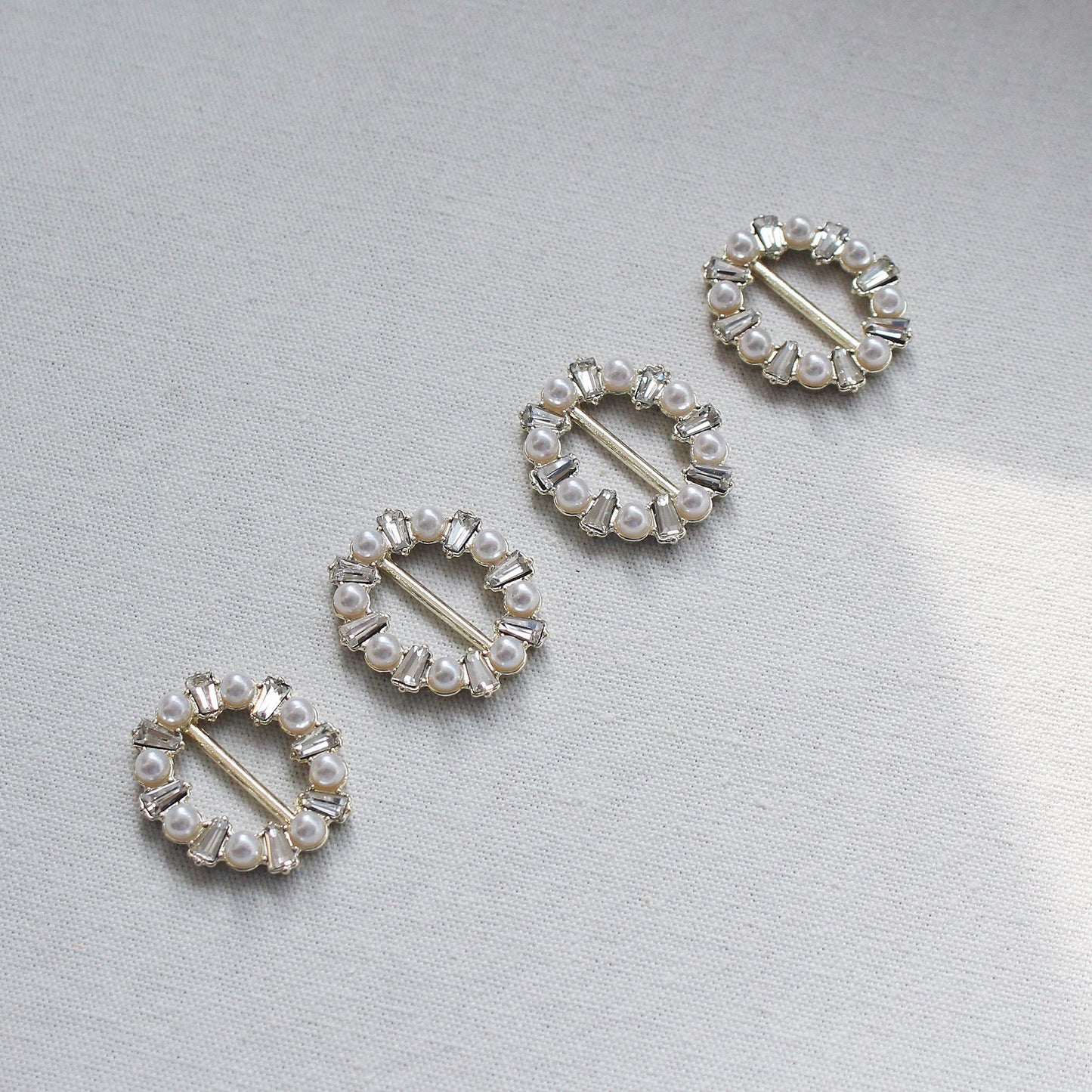 Elegant Pearl & Cubic Round Buckle 5/10/30pcs