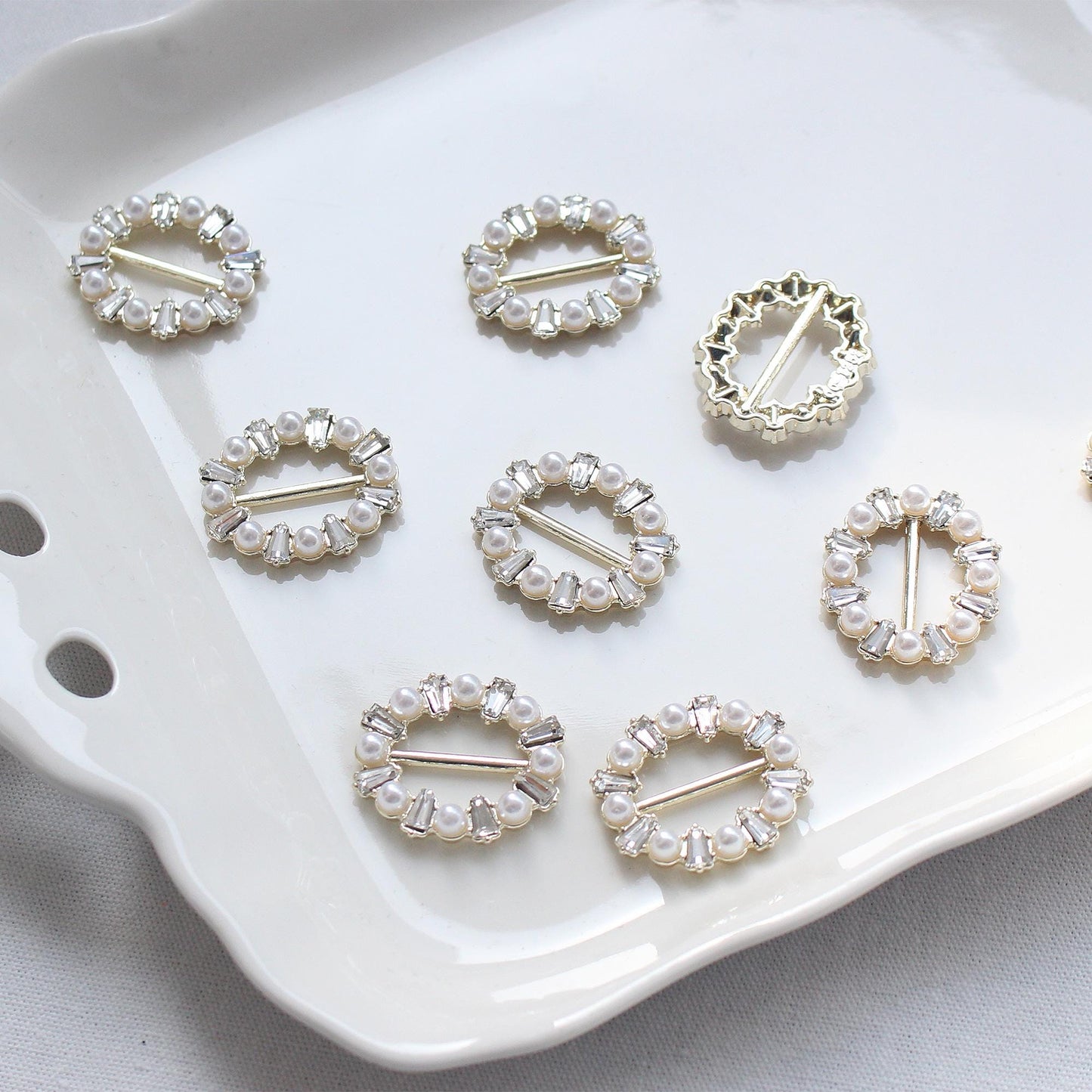 Elegant Pearl & Cubic Round Buckle 5/10/30pcs