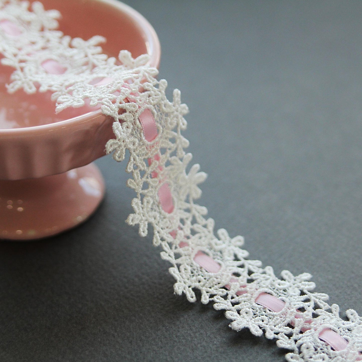 Satin Ribbon-Threaded Snowflake Lace 2/5/10Yards