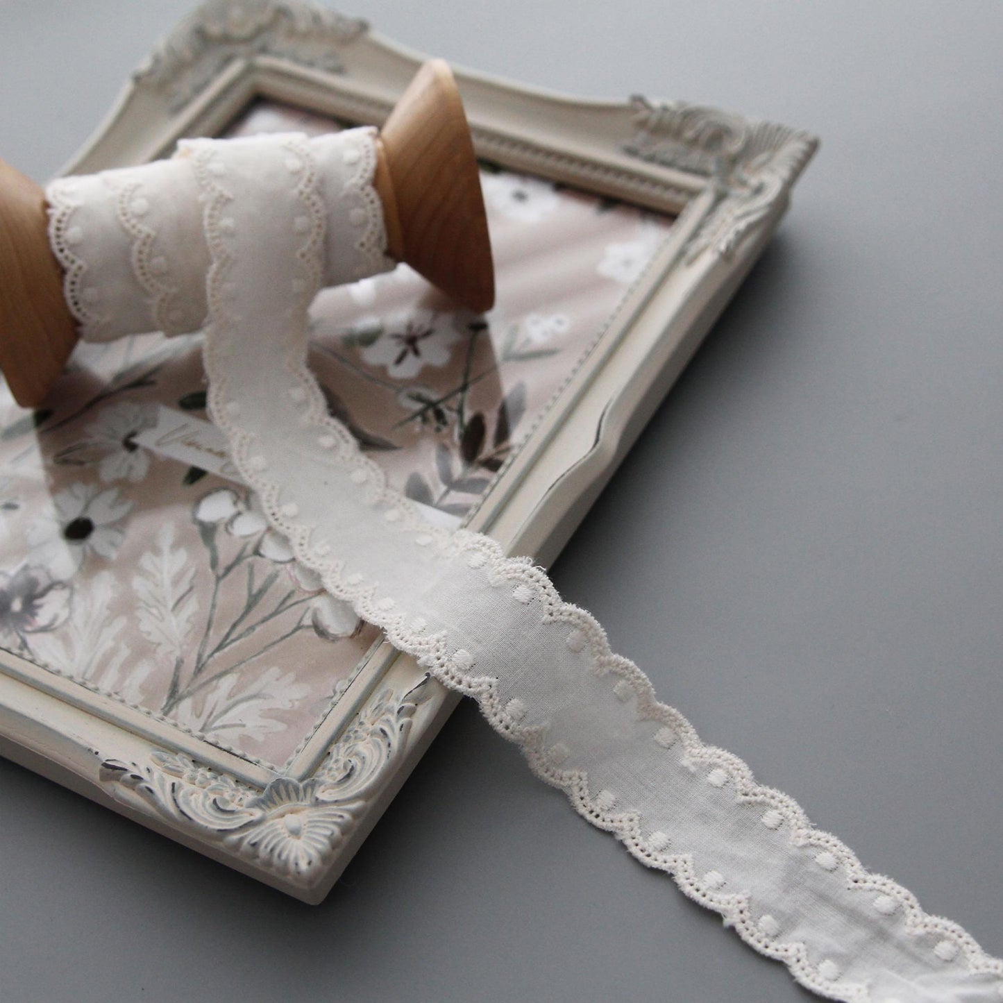 Ivory Eyelet Lace Ribbon  (2.8cm / 1.1in Width) x 5Yards