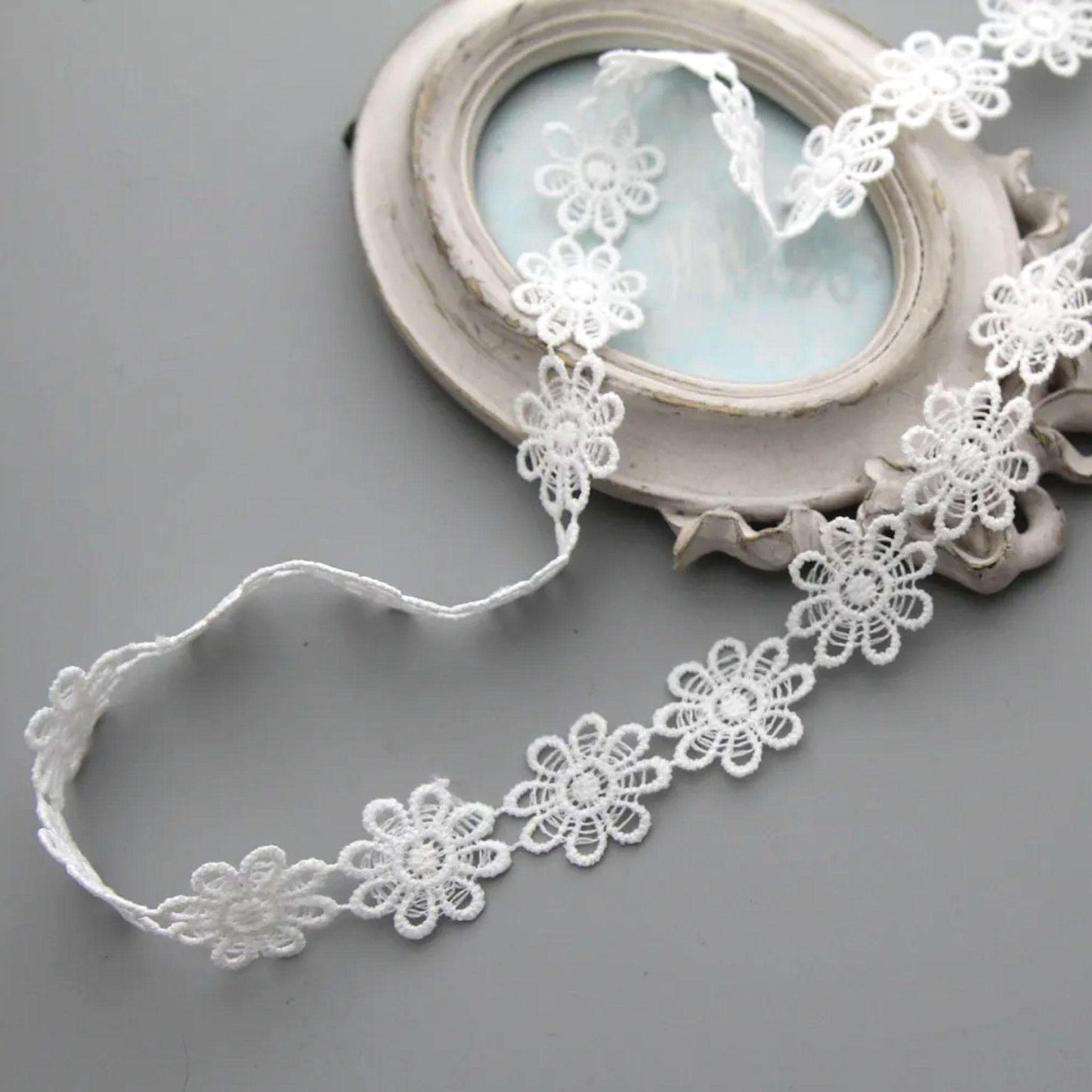 White Daisy Flower Lace 1Yards