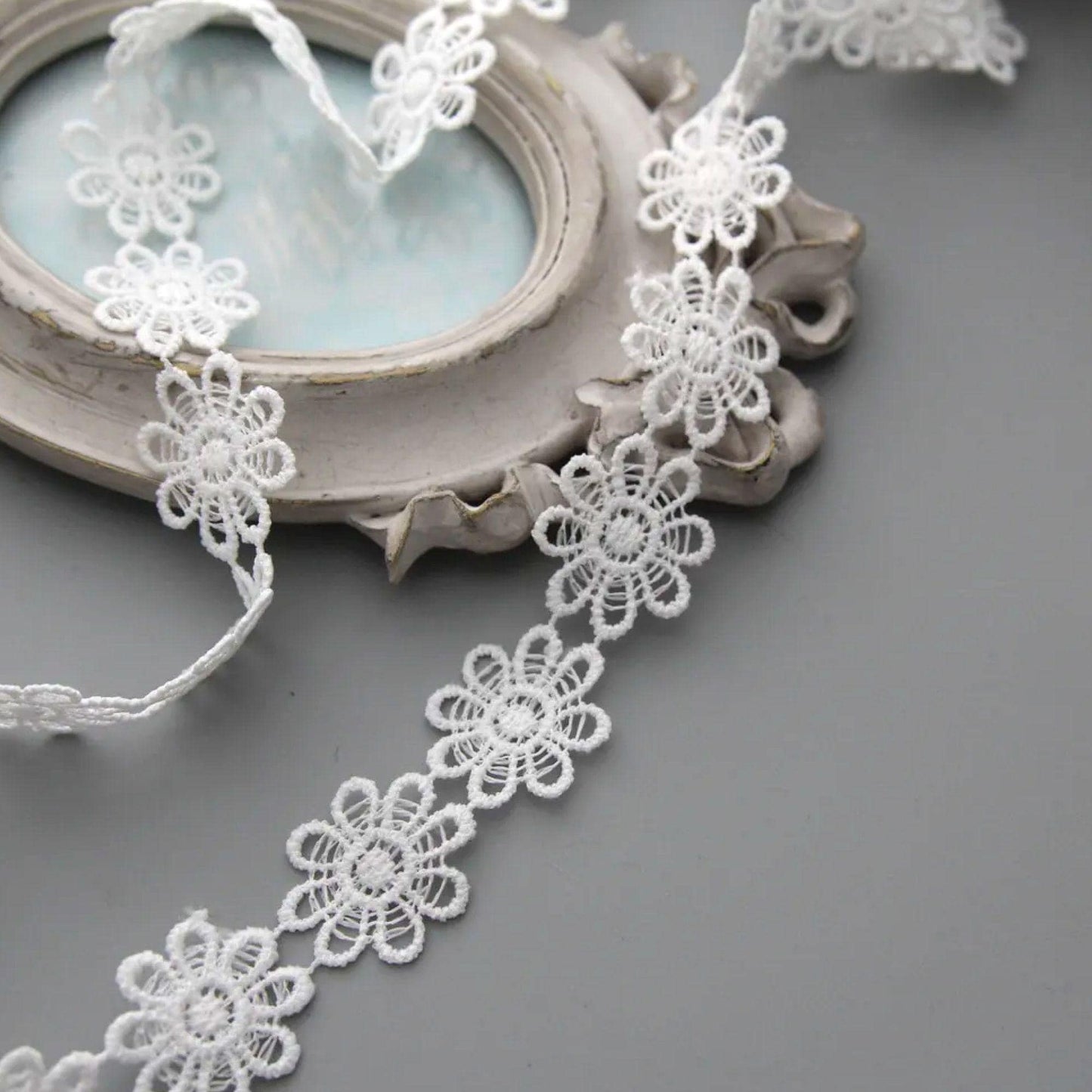 White Daisy Flower Lace 1Yards