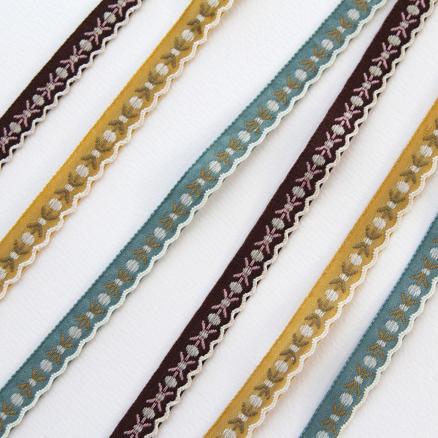 Floral Embroidered Edge Ribbon 0.47in x 5Yards
