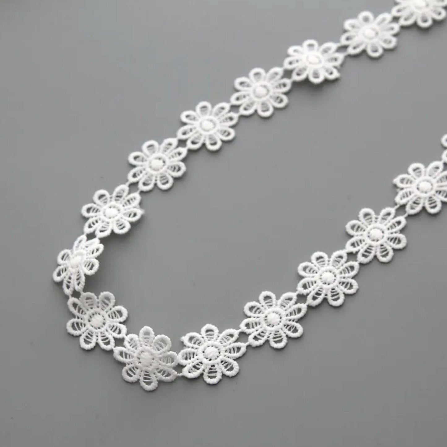 White Daisy Flower Lace 1Yards