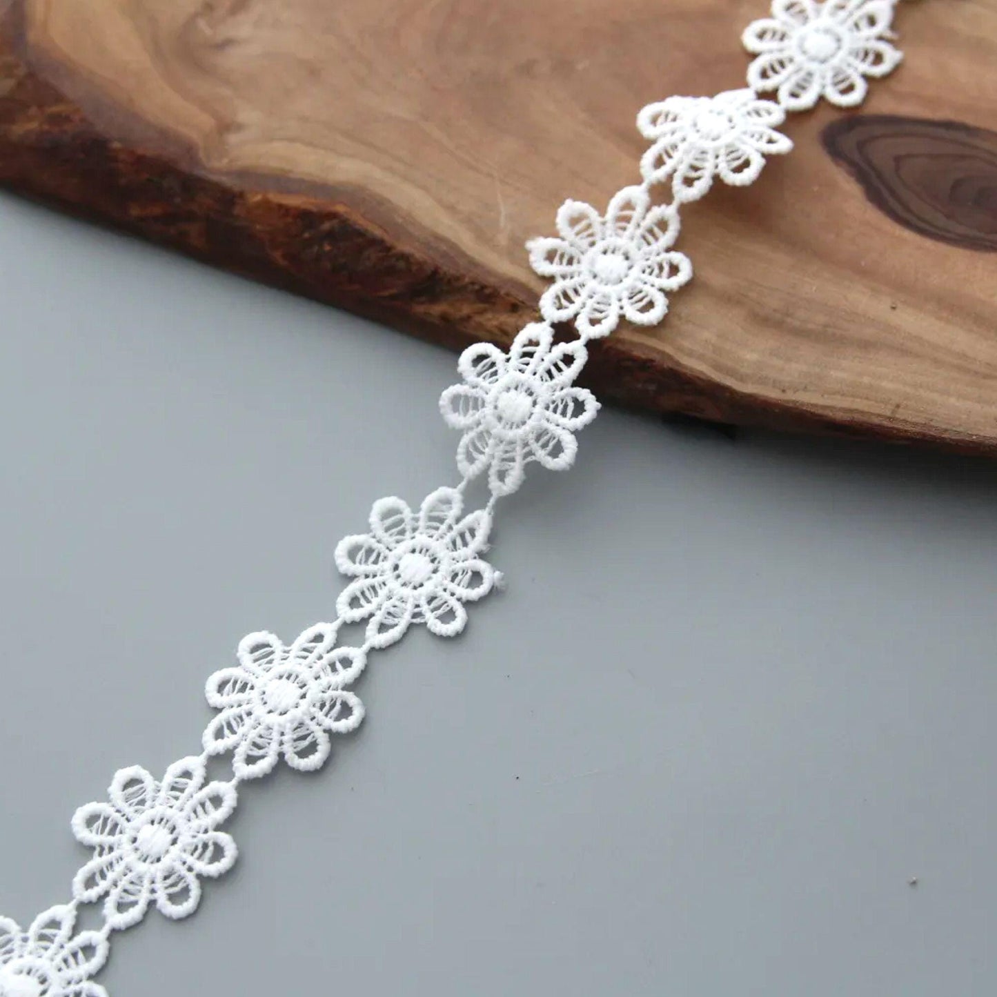 White Daisy Flower Lace 1Yards