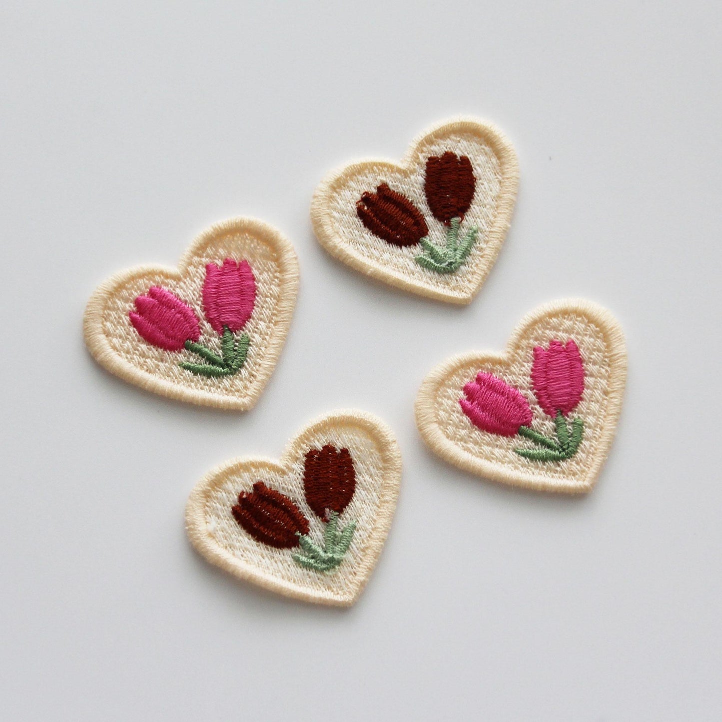 Heart Tulip Embroidered Patch, Mini Floral Heart Applique for DIY Crafts 4pcs