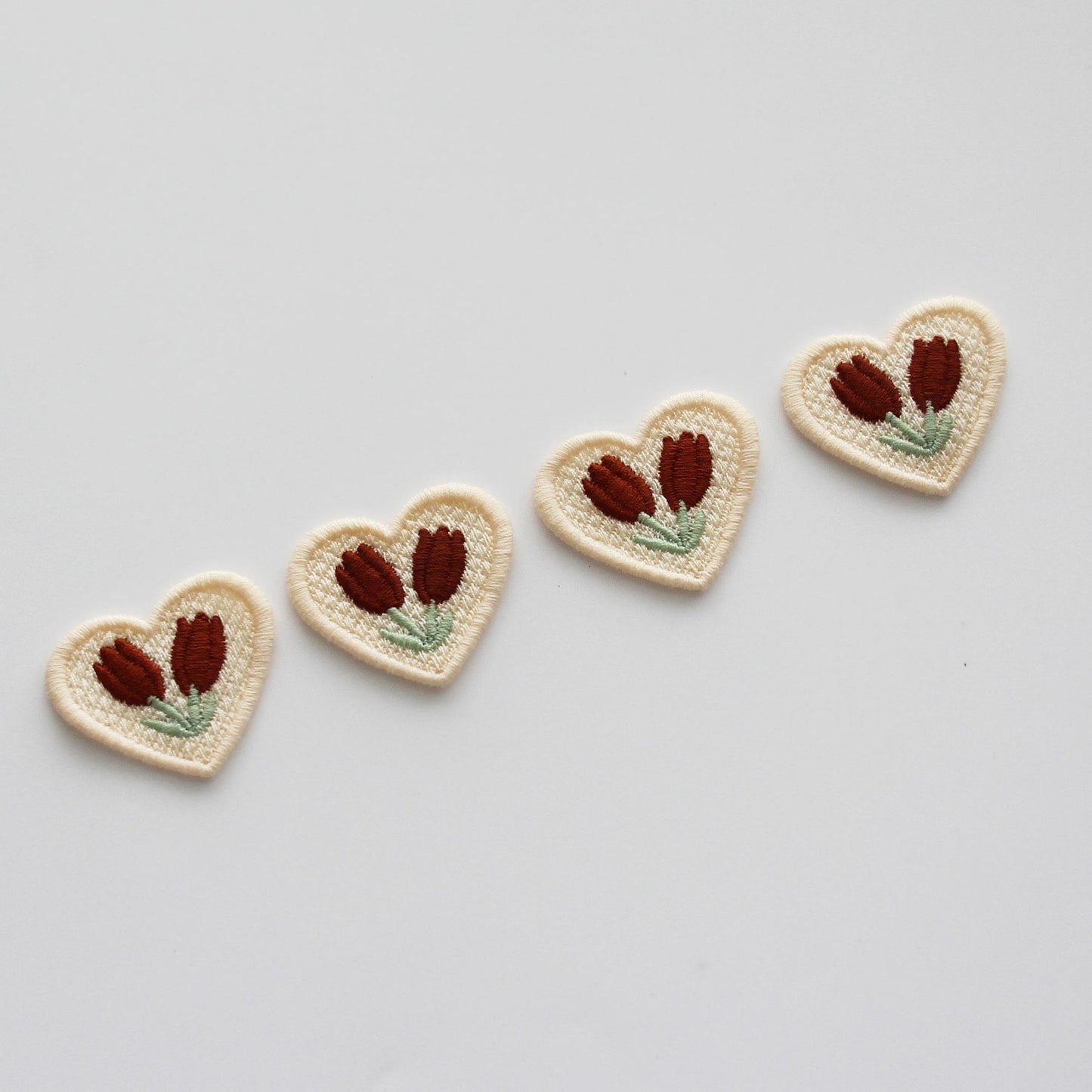 Heart Tulip Embroidered Patch, Mini Floral Heart Applique for DIY Crafts 4pcs