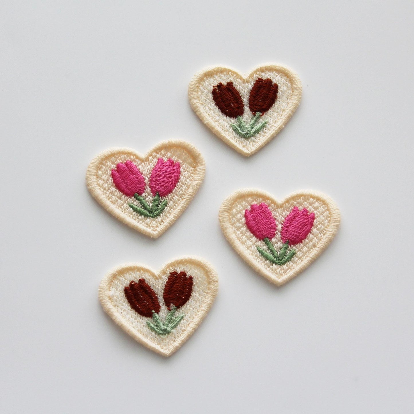 Heart Tulip Embroidered Patch, Mini Floral Heart Applique for DIY Crafts 4pcs
