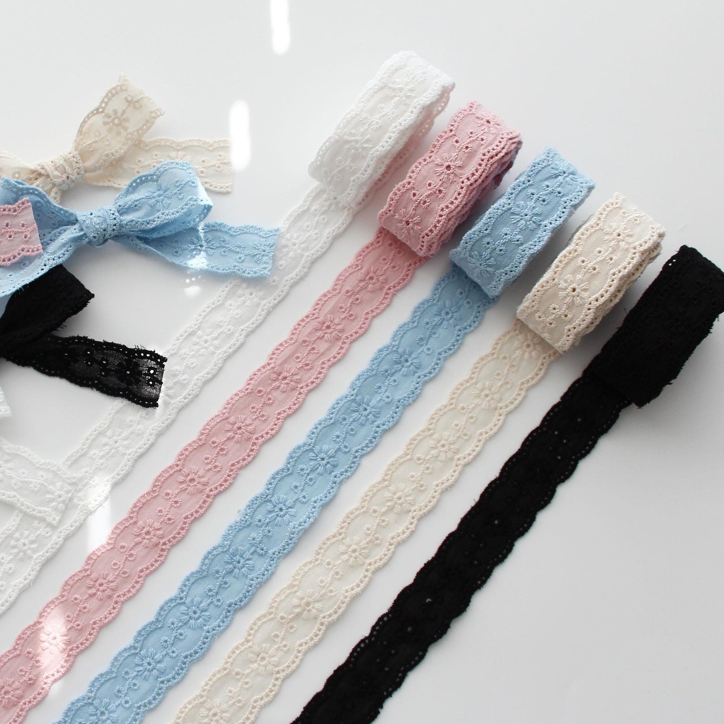 Floral Eyelet Cotton Lace Trim  0.94 inch (2.4 cm) Wide x 5Yards