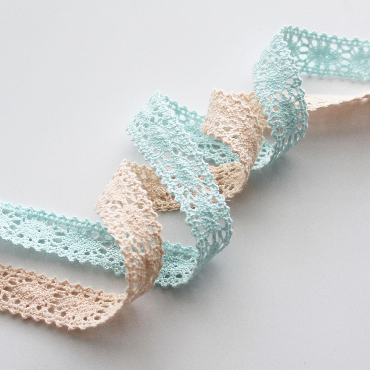Pastel Lace Trim DIY Crafts, Sewing, Hair Bows, and Gift Wrapping 0.7inWide x 5Yards