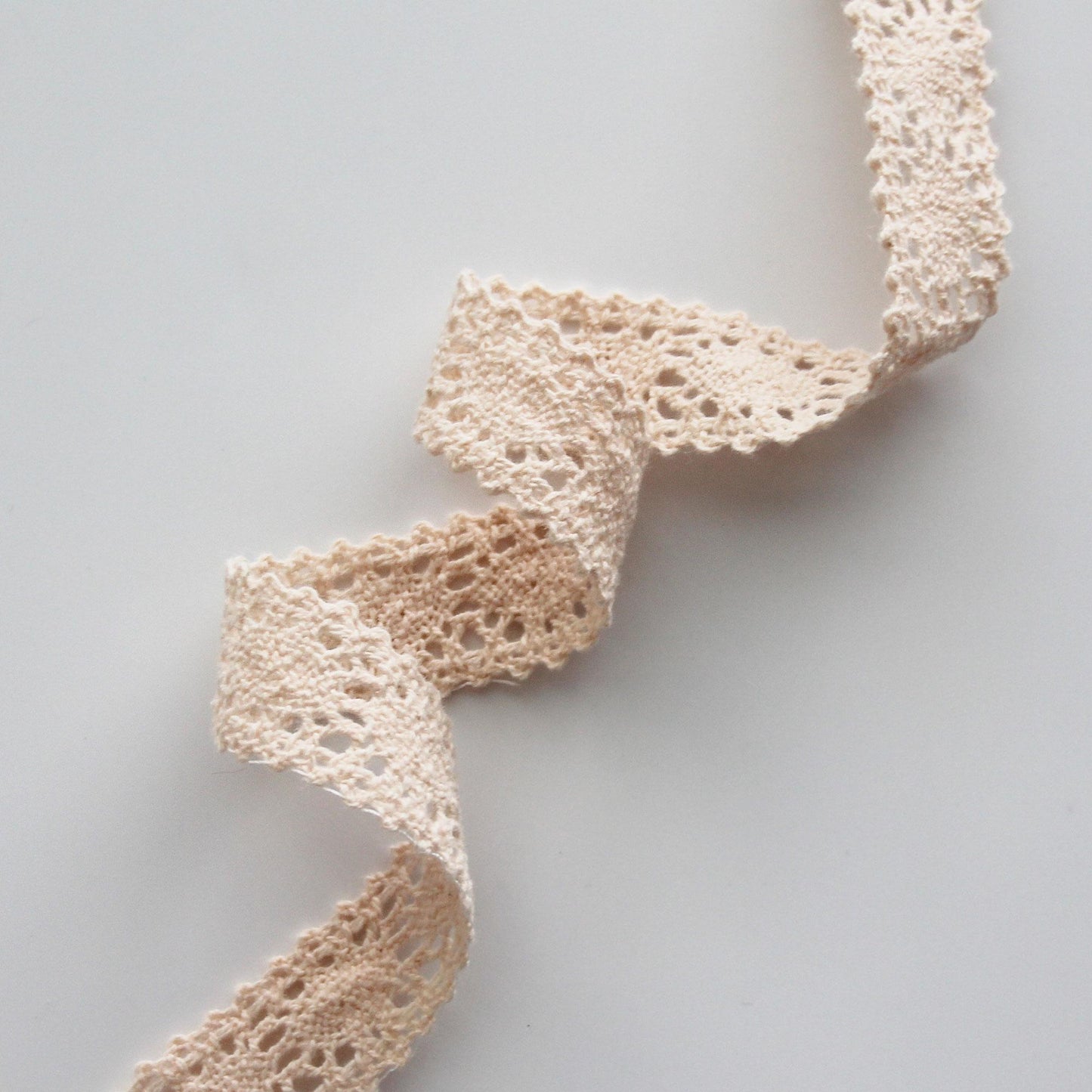 Pastel Lace Trim DIY Crafts, Sewing, Hair Bows, and Gift Wrapping 0.7inWide x 5Yards