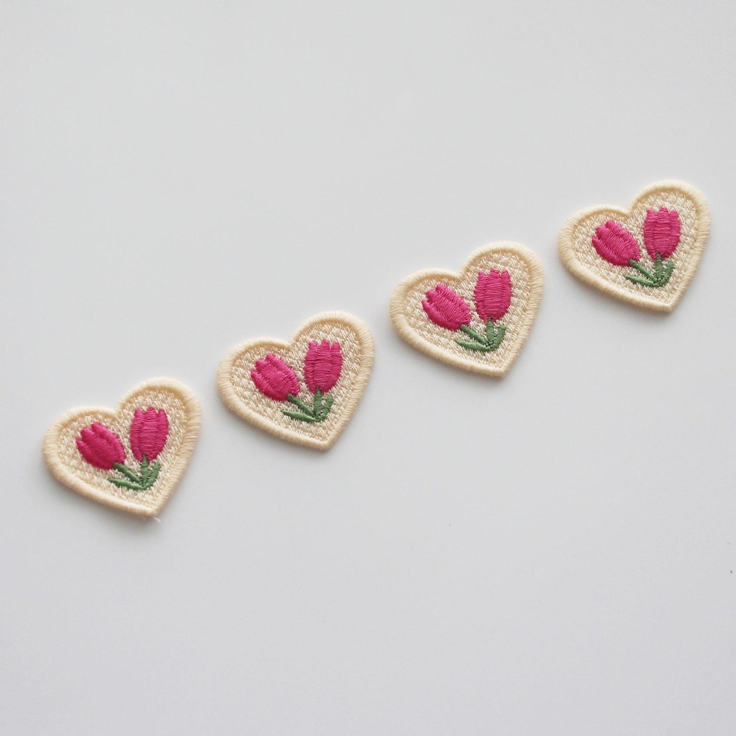 Heart Tulip Embroidered Patch, Mini Floral Heart Applique for DIY Crafts 4pcs