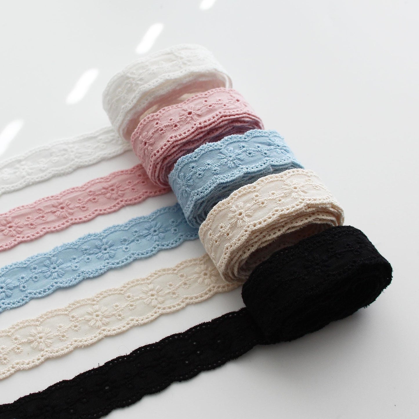 Floral Eyelet Cotton Lace Trim  0.94 inch (2.4 cm) Wide x 5Yards